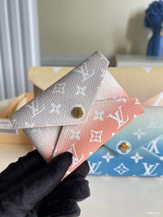 POCHETTE KIRIGAMI LOUIS VUITTON 0718